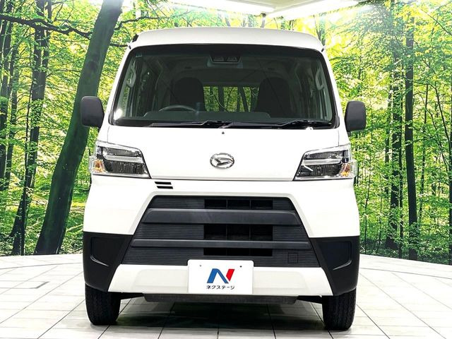 ���Ђł́A�S�ԁw�C�����Ȃ��x�̂��Ԃ̂ݎ�舵���Ă���܂��B��C�o�C���[�ɂ�錵�I�����d����̌�A���Ɍ�̎ԗ��`�F�b�N���s���A�l�N�X�e�[�W���F�肵�����i���Ȓ��ÎԂ����񋟂��Ă���܂��B