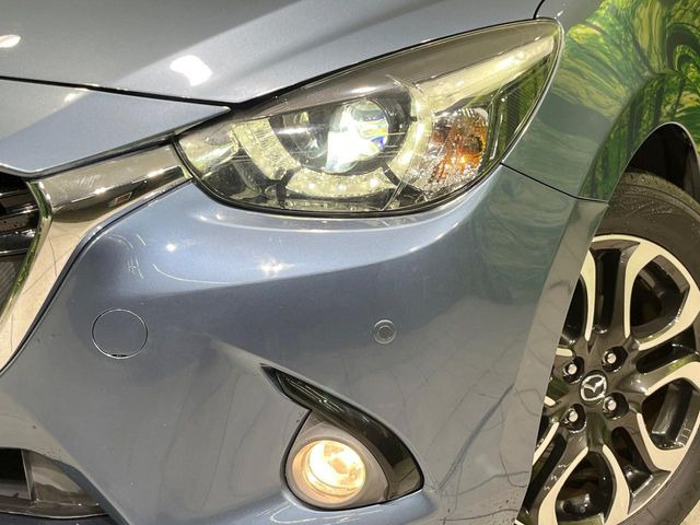 �yLED�w�b�h���C�g�z���V����ԑ��s�����ǍD�Ȏ��E���m�ۂ����S���ĉ^�]�ł��鍂�P�xLED�w�b�h���C�g�𑕔�!�_�����x�������A����d�͂��}�����Ă��܂��B