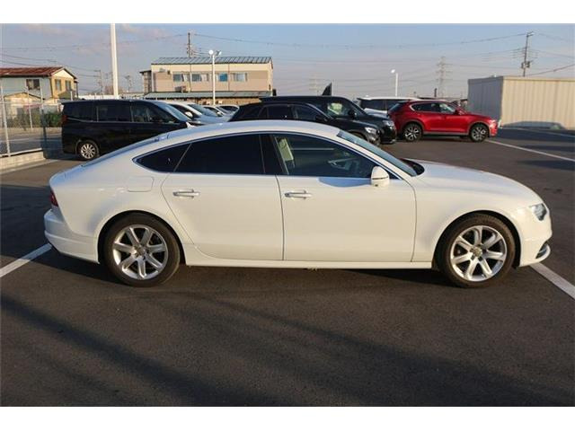 ���Ǝҗl�ւ̔̔��͂��f�肳���Ă��������܂��B �Ԍ������ԗ��̏ꍇ�́A�Ԍ����擾�������x�������z�ŕ\�����Ă���܂��B