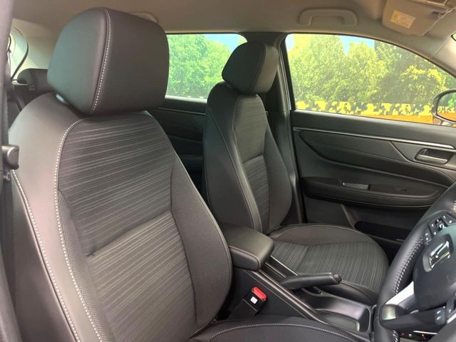 �^�]�ȃV�[�g���͎g�p�������Ȃ��A�ǍD�ȏ�ԂƂȂ��Ă��܂��B���J�Ɏg���Ă������Ƃ��悭�킩��܂��ˁB