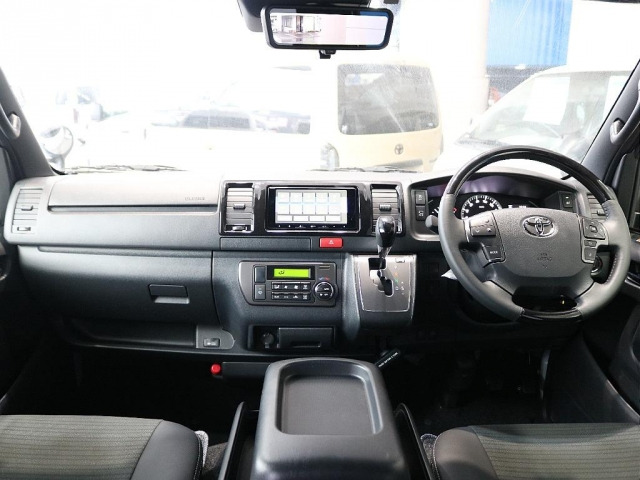 ハイエースバン2.8 スーパーGL ダークプライム S ロング ディーゼル 4WD