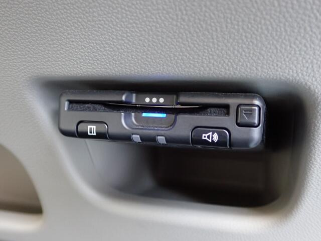 ETC���ڂł��B�L�����H�̗������Œ�Ԃ��鎖�Ȃ��X���[�Y�ɒʉ߂ł��܂��B