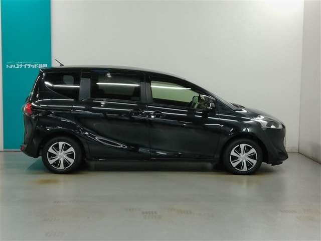 シエンタ1.5 ファンベース G クエロ