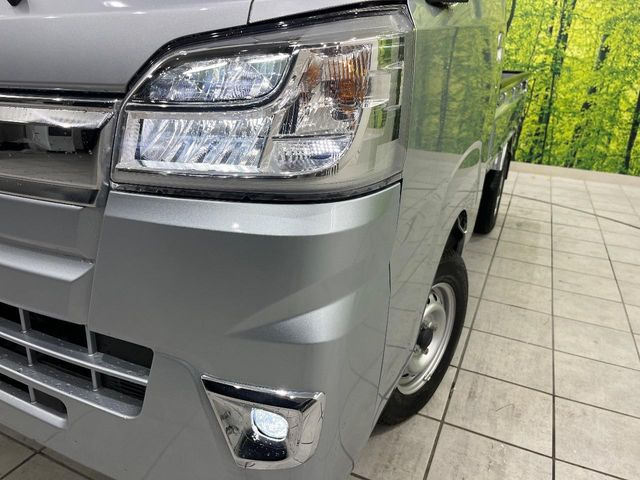 �yLED�w�b�h���C�g�z���V����ԑ��s�����ǍD�Ȏ��E���m�ۂ����S���ĉ^�]�ł��鍂�P�xLED�w�b�h���C�g�𑕔�!�_�����x�������A����d�͂��}�����Ă��܂��B