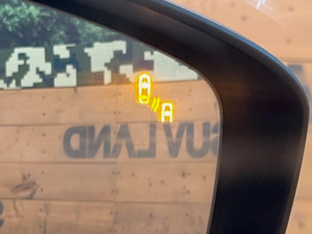 �y�u���C���h�X�|�b�g���j�^�����O�z���s���A�h�A�~���[�̎��p�ɂȂ�₷���ӏ��Ɍ㑱�Ԃ��ڋ߂���ƃT�C�h�~���[�t�߂Ɍx����\���A�h���C�o�[�ɒ��ӊ��N�����Ă���܂��B