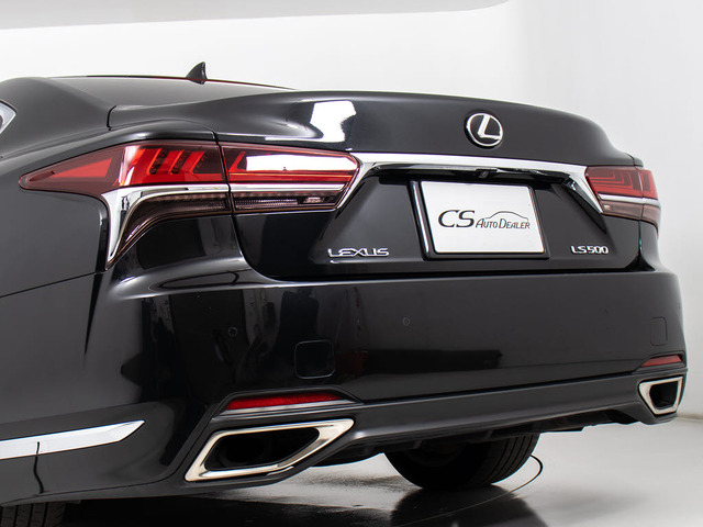 CS�I�[�g�u�����h�u�E�F�U���A�v�G�A������������Ă��܂�!���D�݂͂������ł���?���t���Ă���f�U�C���ȊO�ɂ��A�e�u�����h�̃G�A�����i���ɂĂ���t���o���܂�!