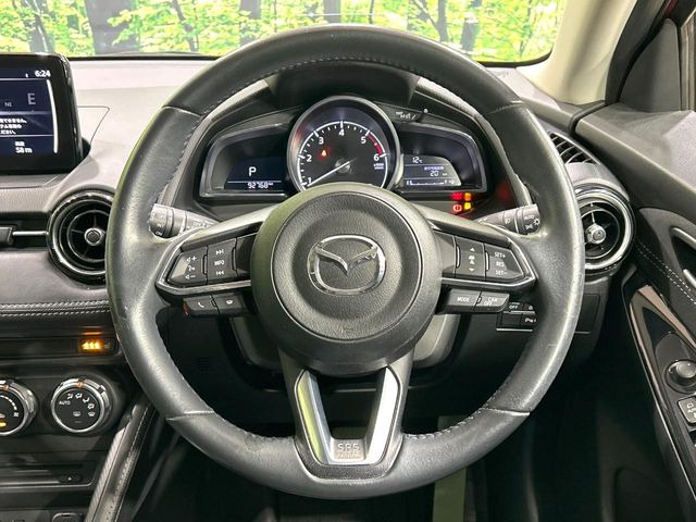 �y�����v�����X�e�A�����O�z�㎿�Ȋv���g�p���邱�ƂŁA��ɂ����������݂ƂĂ��^�]���₷���n���h���ł���