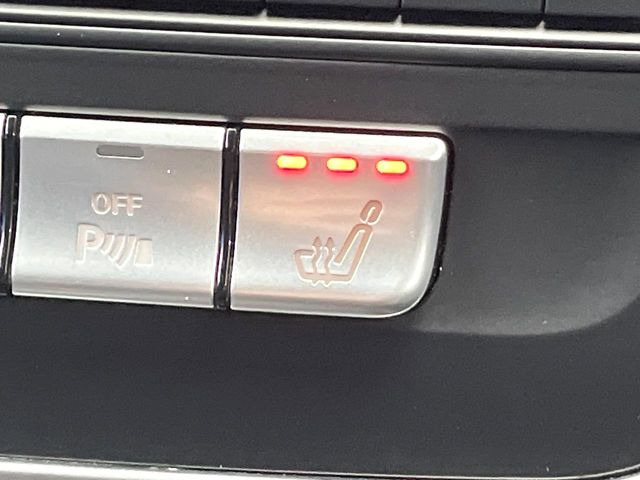 ���t�����g�V�[�g�q�[�e�B���O:�^�]�ȁE����ȋ��ɎO�i�K�Œ��߂��\�ȃV�[�g�q�[�^�[�𑕔����Ă���܂��B�G�߂��킸���K�ɂ��g�p���������܂��B