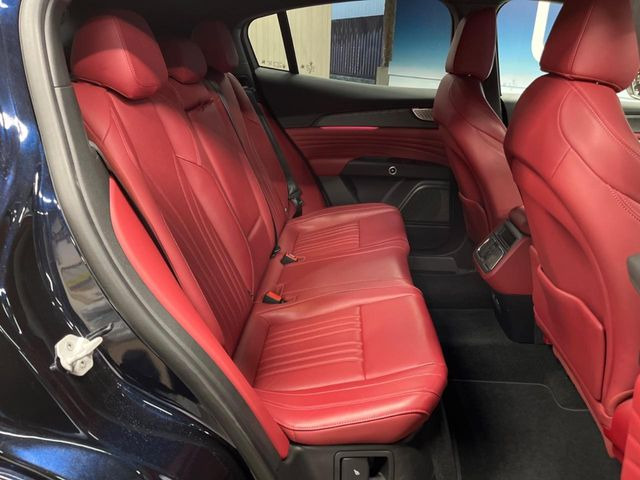 ���㕔���Ȃ��C�ɂȂ�悤�ȃL�Y�E�����ւ��蓙�A�傫�ȃ_���[�W�͂Ȃ��A�ǍD�ȏ�Ԃł��B