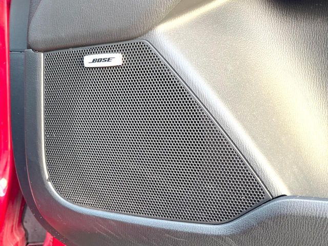 �yBOSE�T�E���h�V�X�e���z���[�J�[�I�v�V�����̍��i�ʃT�E���h�V�X�e���𓋍ځB��p�̃`���[�j���O���{���ꂽ�召�l�X�ȃX�s�[�J�[����ǎ��ȃT�E���h���t�ł��A�Տꊴ���ӂ�鉹����Ԃ����o���܂��B