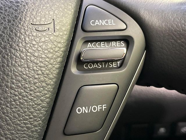 �y�N���[�Y�R���g���[���z�������H�����N���N���s�B�A�N�Z���𗣂��Ă���葬�x�ő��s���ł��A�������^�]���̕��S���y��!�����E�������ȒP�ȃX�C�b�`����Œ����ł��܂��B