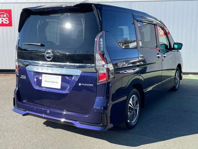セレナ1.2 e-POWER ハイウェイスターV