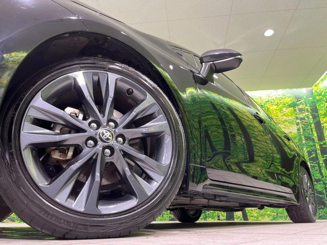 �y����17�C���`�A���~�z�C�[���z�O�ςɃ}�b�`���������A���~�z�C�[���𑕒����Ă���܂��B�e��ЊO�A���~�z�C�[����A�X�^�b�h���X�^�C�����戵�����Ă���܂��B���񂲑��k����������