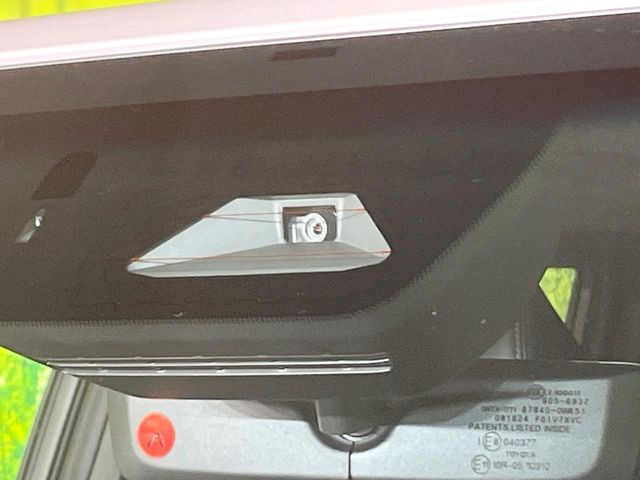 �y�g���^�Z�[�t�e�B�Z���X�z���s���ɑO���̎ԗ�����F�����A�Փ˂������Ȏ��͌x��ƃu���[�L�ŏՓˉ���Ɣ�Q�y�����A�V�X�g�B�����S�Ƀh���C�u�����y���݂��������܂��B