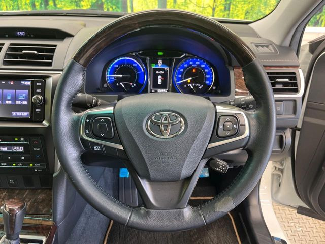 �y�����v�����X�e�A�����O�z�㎿�Ȋv���g�p���邱�ƂŁA��ɂ����������݂ƂĂ��^�]���₷���n���h���ł���