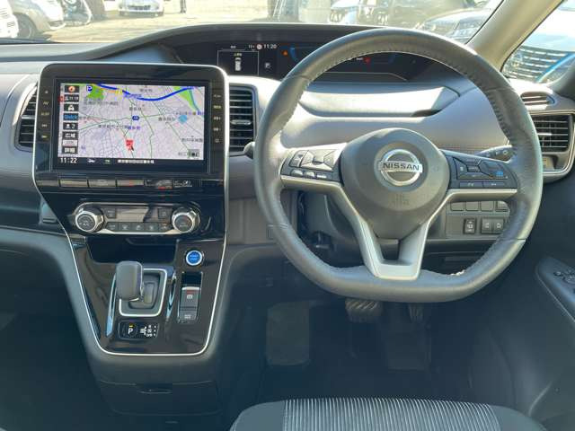 セレナ1.2 e-POWER ハイウェイスターV