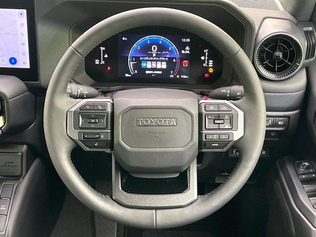 �y�����v�����X�e�A�����O�z�㎿�Ȋv���g�p���邱�ƂŁA��ɂ����������݂ƂĂ��^�]���₷���n���h���ł���