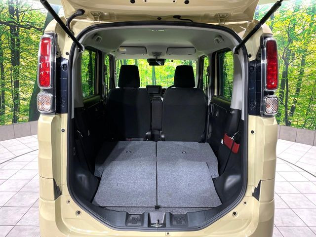 ���i�̂���������ʋ΁A���}���ɏ\���ȉ׎��X�y�[�X���m�ۂ��Ă���܂��B�Z�J���h�V�[�g��|���ƁA�傫�ȉו��̐ύڂ��\�ł���