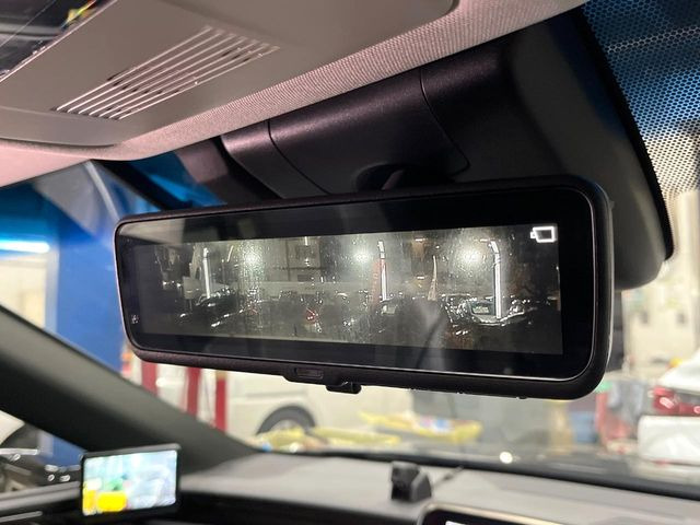 �y�f�W�^���C���i�[�~���[�z��Ȃ̑傫�ȉו��⓯��҂Ō�����m�F���Â炢���ł����S!�J�������B�e�����ԗ�����̉f�������[���~���[���ɕ\���B�N���A�Ȏ��E�ŏ󋵂̊m�F���\�ł�!