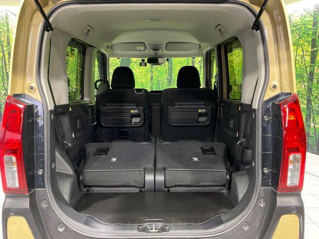 ���i�̂���������ʋ΁A���}���ɏ\���ȉ׎��X�y�[�X���m�ۂ��Ă���܂��B�Z�J���h�V�[�g��|���ƁA�傫�ȉו��̐ύڂ��\�ł���