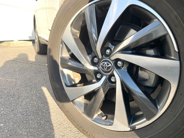 �y�����A���~�z�C�[���z�O�ςɃ}�b�`���������A���~�z�C�[���𑕒����Ă���܂��B�e��ЊO�A���~�z�C�[����A�X�^�b�h���X�^�C�����戵�����Ă���܂��B���񂲑��k����������