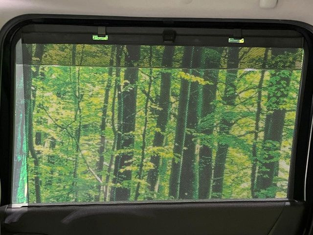 �y���[���V�F�[�h�z��������ԊO����̌���ῂ����Ƃ��ɃT�b�ƈ����o���Ďg����A���[���i�[�^�C�v�̃T���V�F�[�h�𑕔��B��Ȃɏ�������q�l���E�g�E�g�����������ȂǁA���Ђ����p����������