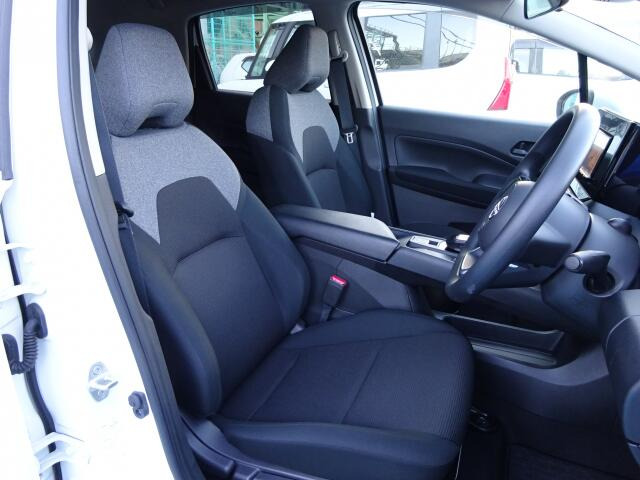 �t�����g�V�[�g����ԗǍD�ł���B�傫�ȉ�����Ȃ��A����S�n�������ł���B