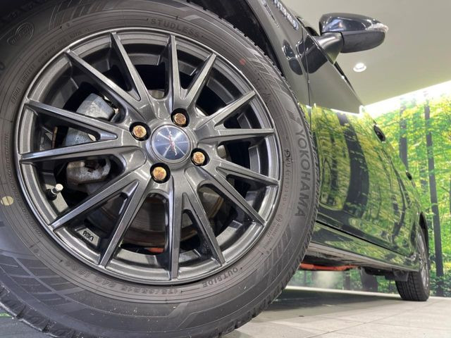 �y15�C���`�A���~�z�C�[���z�O�ςɃ}�b�`�����A���~�z�C�[���𑕒����Ă���܂��B�e��A���~�z�C�[����A�X�^�b�h���X�^�C�����戵�����Ă���܂��B���񂲑��k����������