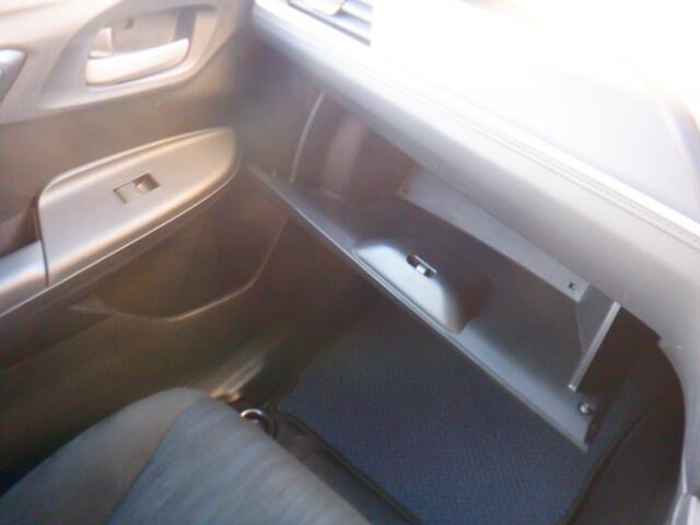 �Ԍ��ؓ��ꓙ���ވꎮ�����[�ł���O���[�u�{�b�N�X�ł��B