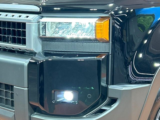 �yLED�w�b�h���C�g�z���V����ԑ��s�����ǍD�Ȏ��E���m�ۂ����S���ĉ^�]�ł��鍂�P�xLED�w�b�h���C�g�𑕔�!�_�����x�������A����d�͂��}�����Ă��܂��B