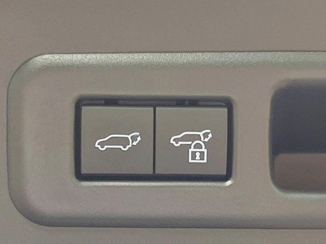 �y�p���[�o�b�N�h�A�z�X�}�[�g�L�[��^�]�Ȃ̃{�^�������������Ń��A�Q�[�g�������ŊJ���܂�!�ו��������Ă��鎞��A�����ʒu�ɂ���o�b�N�h�A��߂�ۂɕ֗��ȋ@�\�ł���