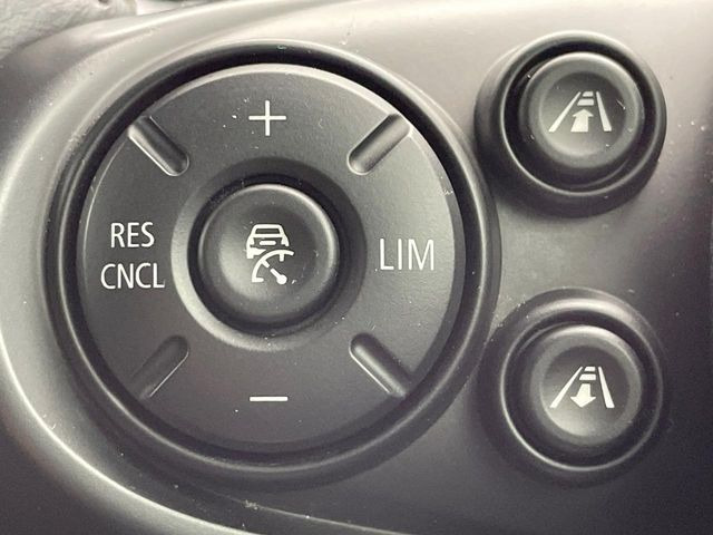 �����[�_�[�N���[�Y�R���g���[��:�O�̎ԂƂ̎Ԋԋ��������ɂƂ�A��葬�x�Ŏ������s���Ă���鎟����̃N���[�Y�R���g���[��!��ɍ������H�⎩���Ԑ�p���H�Ŏg�p����֗��ȋ@�\�ł�!