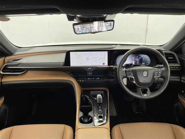 クラウンスポーツ2.5 Z E-Four 4WD