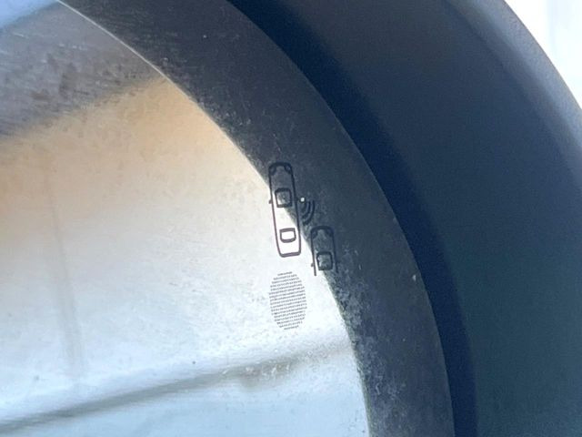 ���u���C���h�A�V�X�g�Z���T�[:���p����̎Ԃ����m���A�h���C�o�[���Ԑ��ύX���s���ۂɁA�x�����Ƌ��ɒ��ӂ𑣂��Ă������S�x���@�\�ł�!