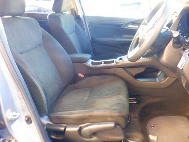 �t�����g�V�[�g����ԗǍD�ł���B�傫�ȉ�����Ȃ��A���S�ł��B����S�n�������ł���B