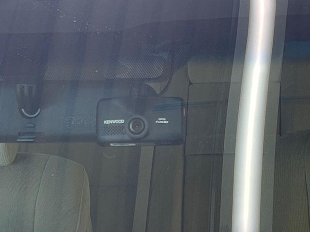 �y�h���C�u���R�[�_�[�z���S�E���S�ȃJ�[���C�t�ɕK�{�̃h���C�u���R�[�_�[�𑕔�!���s���͂������A������^�]�⎖�̂ɑ��������ۂ̏󋵂��f���ŋL�^���A����̃��X�N�ɔ����܂��B