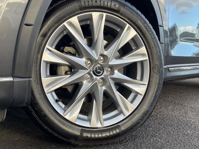 �y����19�C���`�A���~�z�C�[���z�O�ςɃ}�b�`���������A���~�z�C�[���𑕒����Ă���܂��B�e��ЊO�A���~�z�C�[����A�X�^�b�h���X�^�C�����戵�����Ă���܂��B���񂲑��k����������