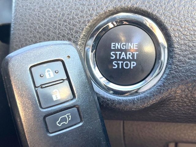 �y�X�}�[�g�L�[�z�J�o����|�P�b�g�ɓ��ꂽ�܂܂ł��h�A�̎{���E�������\�ȃX�}�[�g�L�[�𑕔��B�G���W���̃I���E�I�t�����J�M�����o���K�v����������Ƃ��Ă��֗��ł���