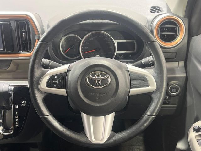 �y�����v�����X�e�A�����O�z�㎿�Ȋv���g�p���邱�ƂŁA��ɂ����������݂ƂĂ��^�]���₷���n���h���ł���