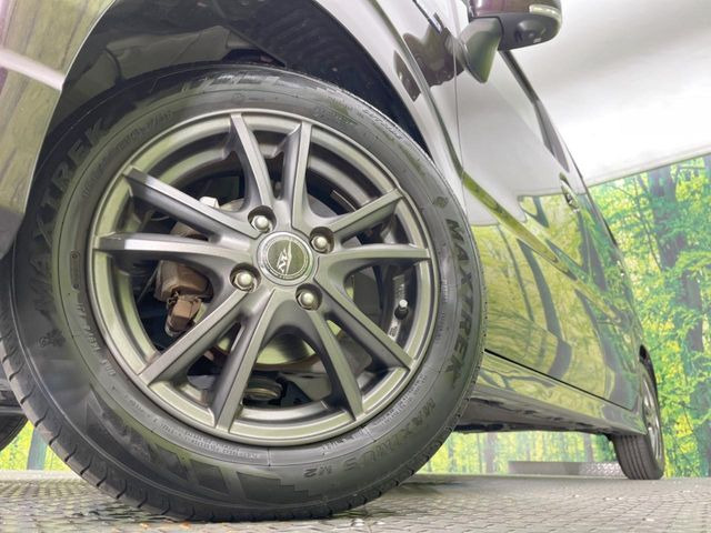 �y�A���~�z�C�[���z�O�ςɃ}�b�`�����A���~�z�C�[���𑕒����Ă���܂��B�e��A���~�z�C�[����A�X�^�b�h���X�^�C�����戵�����Ă���܂��B���񂲑��k����������