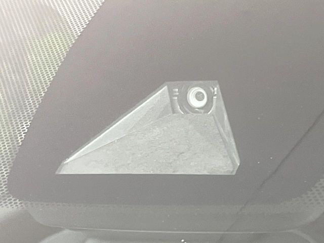 �y�g���^�Z�[�t�e�B�Z���X�z���s���ɑO���̎ԗ�����F�����A�Փ˂������Ȏ��͌x��ƃu���[�L�ŏՓˉ���Ɣ�Q�y�����A�V�X�g�B�����S�Ƀh���C�u�����y���݂��������܂��B