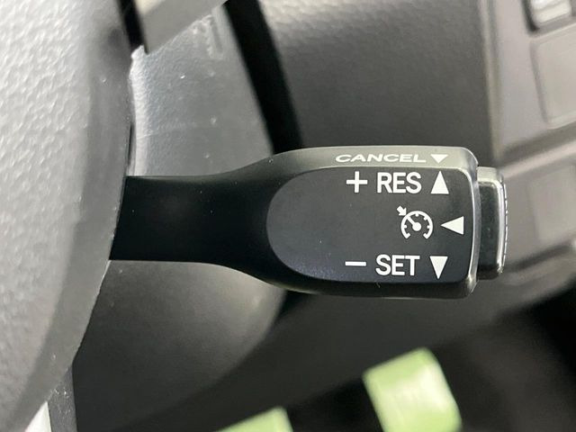 �y�N���[�Y�R���g���[���z�������H�����N���N���s�B�A�N�Z���𗣂��Ă���葬�x�ő��s���ł��A�������^�]���̕��S���y��!�����E�������ȒP�ȃX�C�b�`����Œ����ł��܂��B