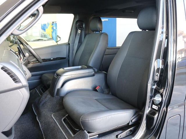 ハイエースバン2.8 スーパーGL ダークプライムII ロング ディーゼル 4WD