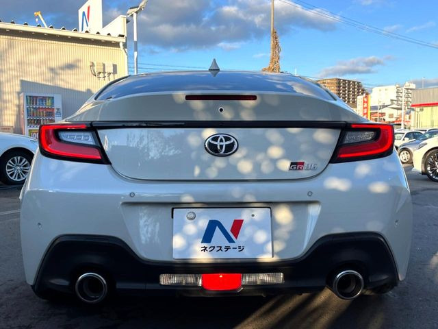 ���S�̍Œ�10�N�E���s�������ۏ�(�L��)�����p�ӁB�ۏؓ��e���[���͂������A�����_��&�I�C��������A�N�����x�̑S���E24���ԃ��[�h�T�[�r�X���t�т���Ă���܂��̂ł����S�������B