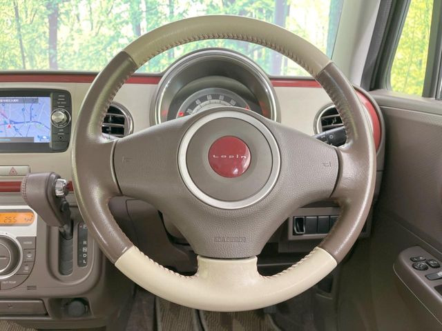 �y�����v�����X�e�A�����O�z�㎿�Ȋv���g�p���邱�ƂŁA��ɂ����������݂ƂĂ��^�]���₷���n���h���ł���