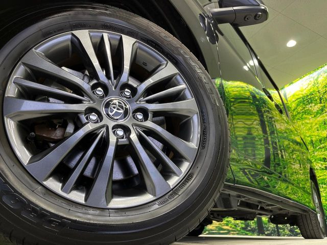 �y����16�C���`�A���~�z�C�[���z�O�ςɃ}�b�`���������A���~�z�C�[���𑕒����Ă���܂��B�e��ЊO�A���~�z�C�[����A�X�^�b�h���X�^�C�����戵�����Ă���܂��B���񂲑��k����������