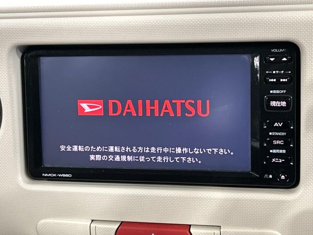 �y�����i�r�z�l�C�̏����i�r�𑕔����Ă���܂��B�i�r�̎g���₷���͂������A�I�[�f�B�I�@�\���[��!�L�����v�◷�s�͂������A�ʋ΂┃�����ȂǕ��i�̃h���C�u���y�����Ȃ�͂���