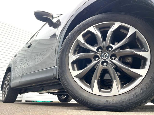 �y����19�C���`�A���~�z�C�[���z�O�ςɃ}�b�`���������A���~�z�C�[���𑕒����Ă���܂��B�e��ЊO�A���~�z�C�[����A�X�^�b�h���X�^�C�����戵�����Ă���܂��B���񂲑��k����������