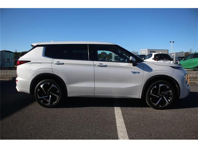 ���Ǝҗl�ւ̔̔��͂��f�肳���Ă��������܂��B �Ԍ������ԗ��̏ꍇ�́A�Ԍ����擾�������x�������z�ŕ\�����Ă���܂��B