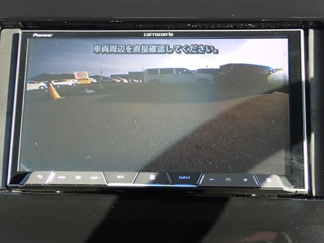 �o�b�N�J�����������Ă���܂��B���Ԏ��ɑ�ϖ��ɗ����܂�������Ԃ����ȕ��ɂ��֗��@�\�ł���